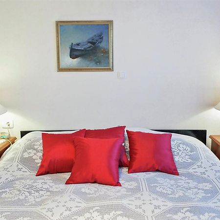 Cozy Apartment With A Balcony And A Sea View Brela Luaran gambar